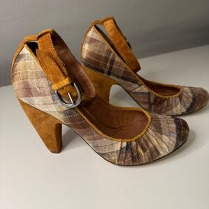 Vintage Style Suede and Plaid Biviel Ankle Strap Heels